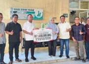 - Bantuan Keuangan Senilai Rp 1 Miliar Diserahkan Langsung Gubernur Sulsel