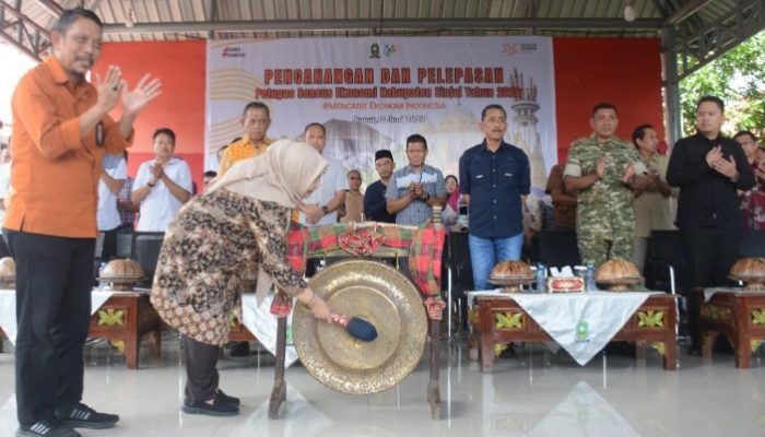 Bupati Sinjai Lepas Petugas Sensus Ekonomi 2026
